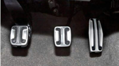 Cubre Pedales Aluminio. $1600 Parte N°: 95057349 (manual)95057350<br />(automatico)