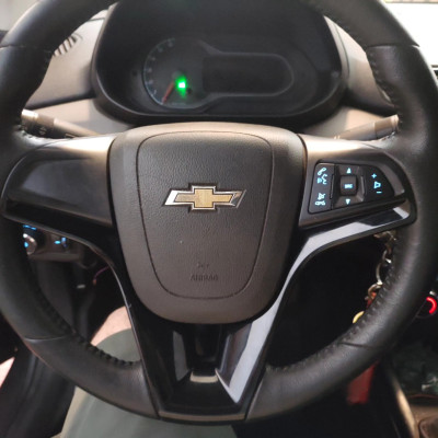 volante3.jpg (288.18 KiB) Visto 17259 veces Volante nuevo con iluminación